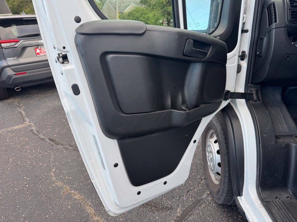 Used 2023 RAM ProMaster 3500 FWD image 13