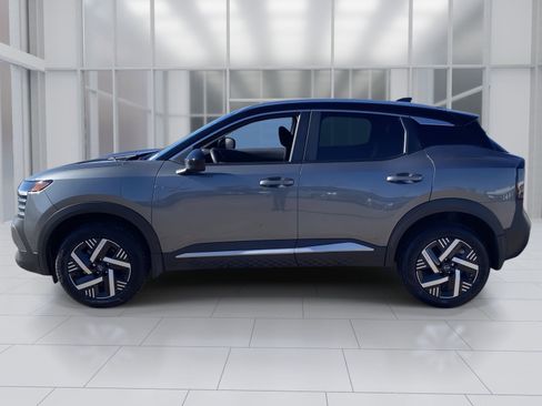 New 2026 Nissan Kicks SV image 3