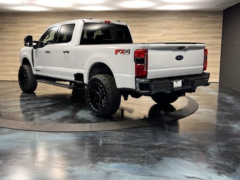 Used 2024 Ford F250 Lariat w/ Chrome Package image 13