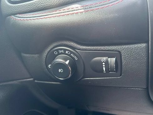 Used 2023 Dodge Durango R/T AWD/4WD image 21