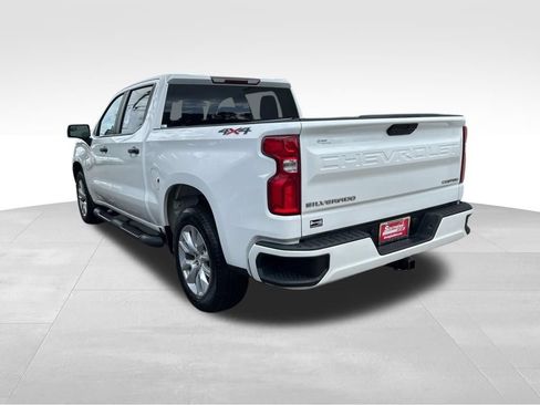 Used 2019 Chevrolet Silverado 1500 Custom w/ Custom Value Package AWD/4WD image 5