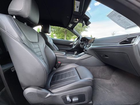 Used 2022 BMW M440i Convertible RWD image 24