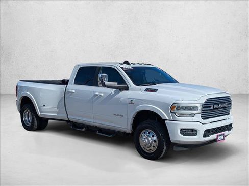 Used 2022 RAM 3500 Laramie AWD/4WD image 3