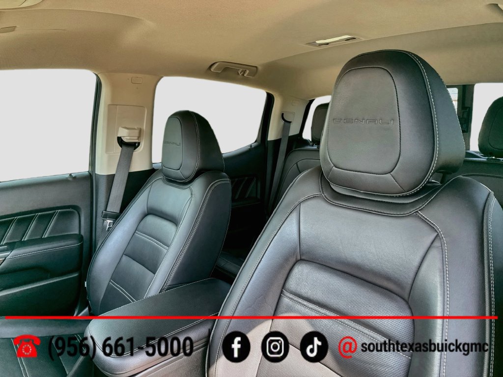 Used 2022 GMC Canyon Denali w/ Denali Black Edition Package AWD/4WD image 13