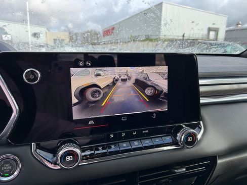 New 2026 GMC Canyon Elevation w/ Convenience Package image 10