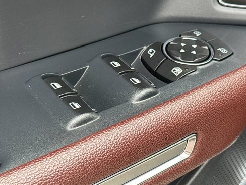 Used 2024 Ford Expedition Limited RWD image 21
