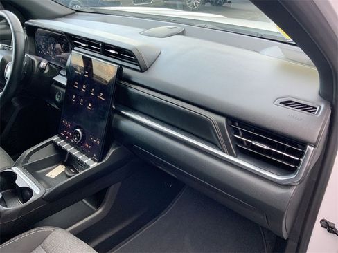 Used 2025 GMC Terrain Elevation image 27