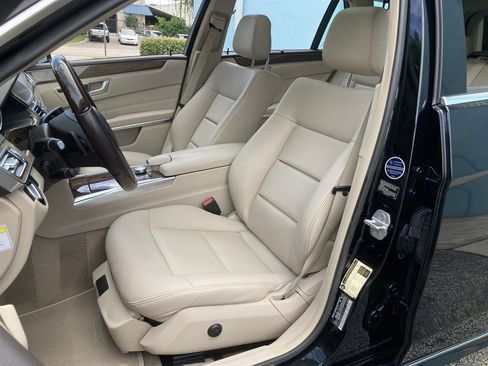 Used 2014 Mercedes-Benz E 350 4MATIC Wagon image 16