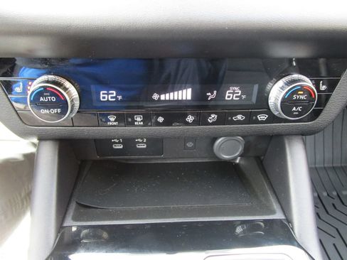 Used 2025 Mitsubishi Outlander SE AWD/4WD image 30