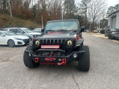 Used 2021 Jeep Gladiator Overland image 8