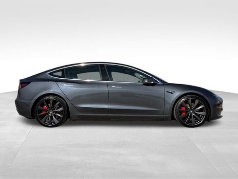 Used 2020 Tesla Model 3 Performance image 2