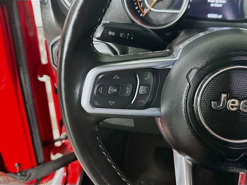 Used 2021 Jeep Wrangler Unlimited Sahara image 26