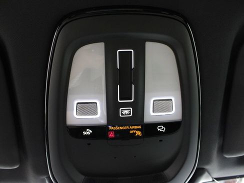 New 2026 Volvo XC60 B5 Plus w/ Protection Package Premier AWD/4WD image 29