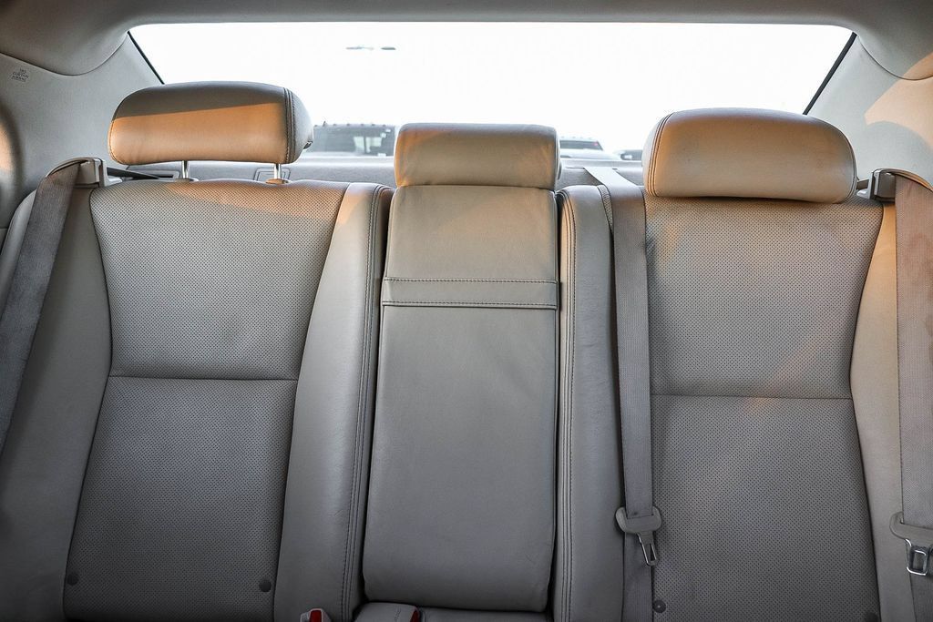 Used 2016 Lexus LS 460 w/ Comfort Package RWD image 27