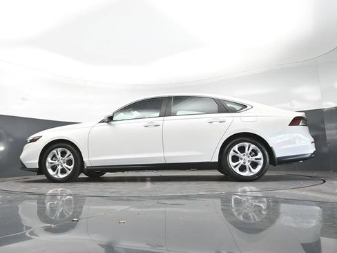 Used 2026 Honda Accord LX image 32