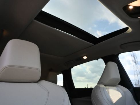 Used 2024 INFINITI QX60 Luxe w/ Vision Package FWD image 25