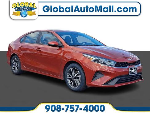 Used 2023 Kia Forte LXS w/ LXS Technology Package image 1