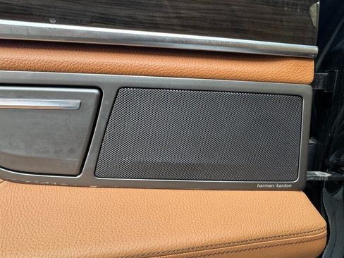 Used 2016 BMW 740i RWD image 29