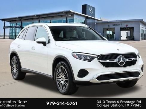 Certified 2025 Mercedes-Benz GLC 300 image 3