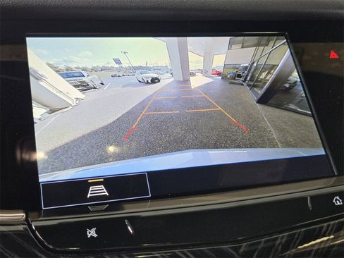 Used 2025 Cadillac XT6 Premium Luxury image 30