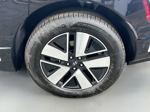 New 2026 Hyundai Ioniq 9 SEL image 23