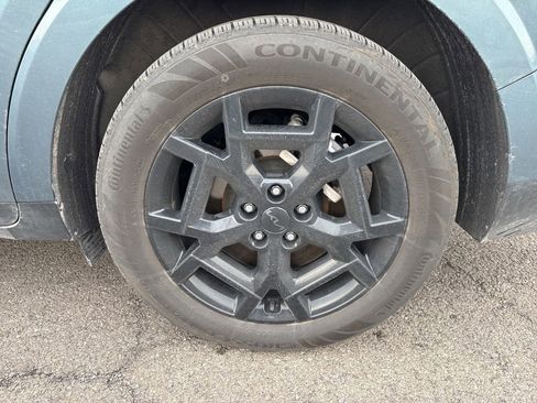 Used 2025 Kia Carnival SX Prestige image 7