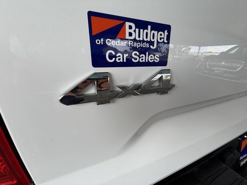 Used 2017 Toyota Tundra SR5 w/ SR5 Upgrade Package AWD/4WD image 28
