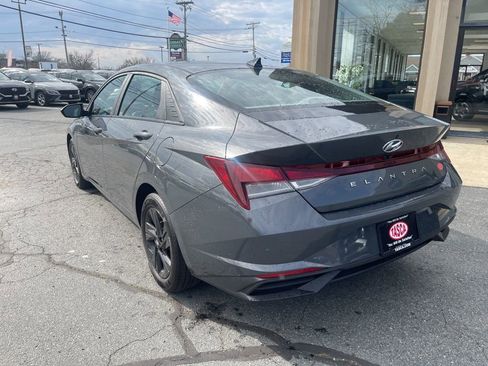 Certified 2023 Hyundai Elantra SEL FWD image 7