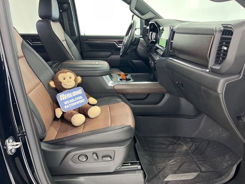 Used 2024 Chevrolet Silverado 3500 High Country image 27