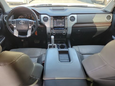 Used 2018 Toyota Tundra Limited image 11