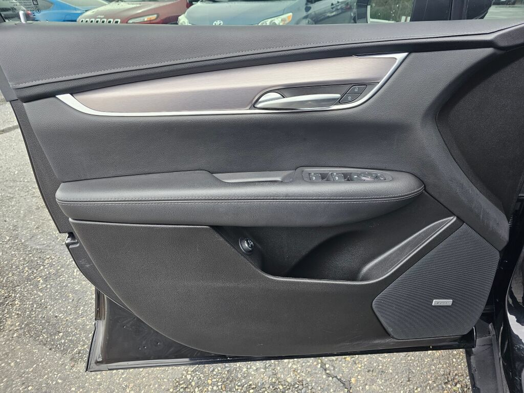 Used 2023 Cadillac XT5 Luxury AWD/4WD image 22