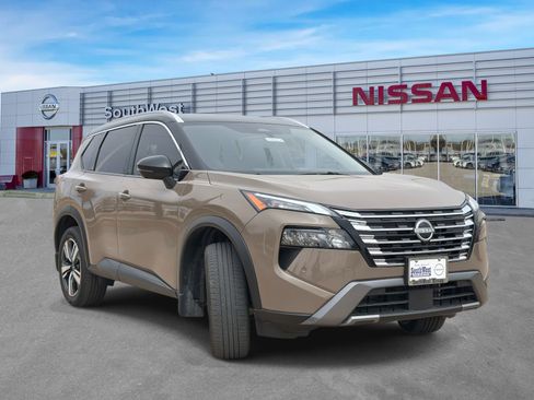 Certified 2025 Nissan Rogue SL w/ SL Premium Package image 4