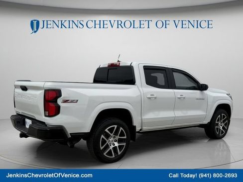Used 2023 Chevrolet Colorado Z71 w/ Z71 Convenience Package 2 AWD/4WD image 4