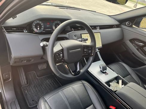 Used 2024 Land Rover Range Rover Evoque S image 19