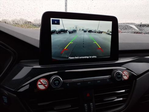 Used 2025 Ford Escape ST-Line image 18