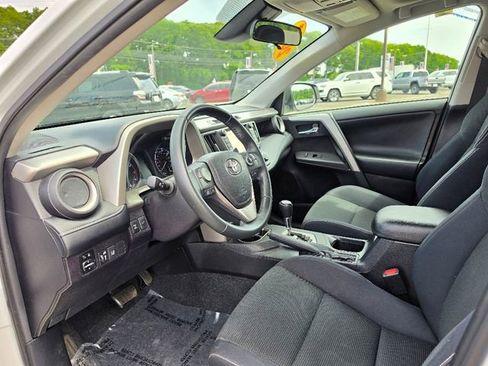 Used 2017 Toyota RAV4 XLE AWD/4WD image 20