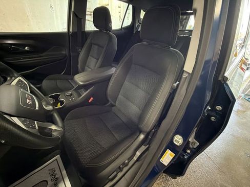 Certified 2023 GMC Terrain SLE w/ Driver Convenience Package AWD/4WD image 11