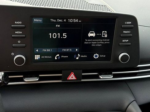 New 2026 Hyundai Elantra SE image 9