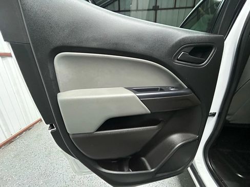 Used 2020 Chevrolet Colorado W/T w/ WT Convenience Package image 9