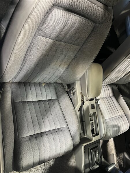 Used 1993 Ford Mustang GT RWD image 6