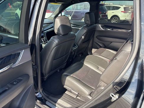 Certified 2023 Cadillac XT6 Premium Luxury AWD/4WD image 17