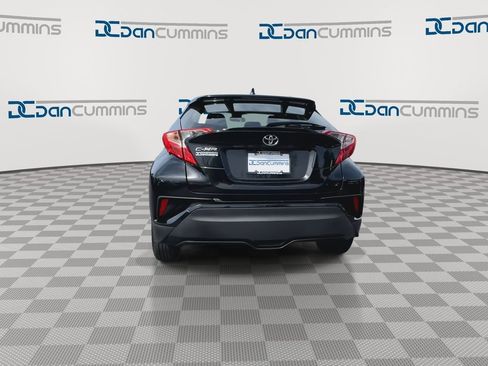 Used 2021 Toyota C-HR LE FWD image 7