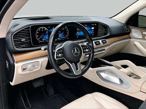 Used 2022 Mercedes-Benz GLS 450 4MATIC image 17