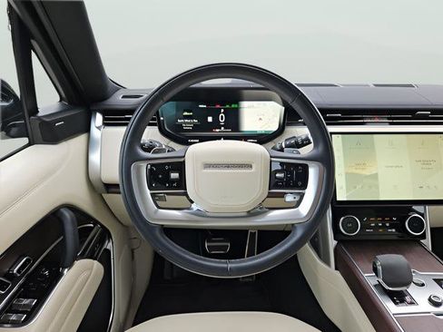 Used 2023 Land Rover Range Rover SE image 10