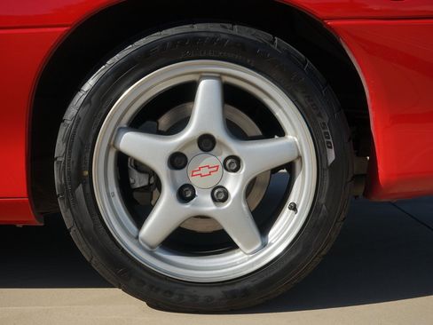 Used 1999 Chevrolet Camaro Z28 w/ Performance Pkg image 38