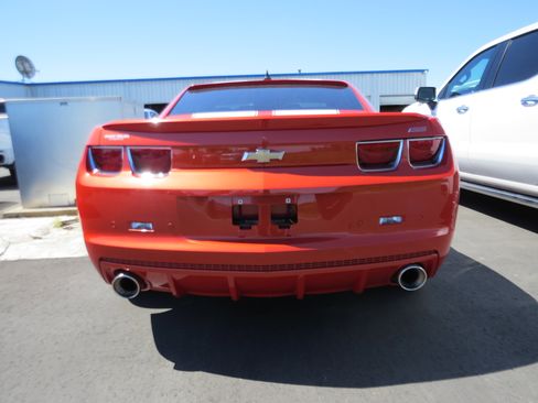 Used 2011 Chevrolet Camaro SS w/ RS Package RWD image 5