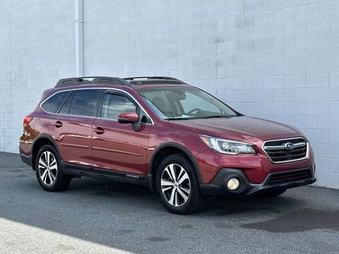 Used 2018 Subaru Outback 2.5i Limited AWD/4WD image 7