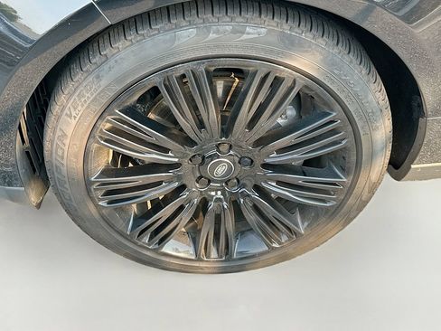 Used 2020 Land Rover Range Rover HSE AWD/4WD image 32
