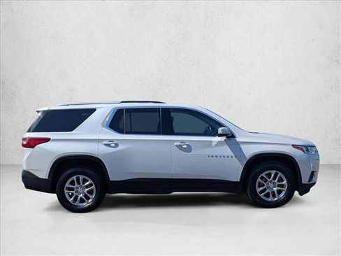 Used 2018 Chevrolet Traverse LT AWD/4WD image 4