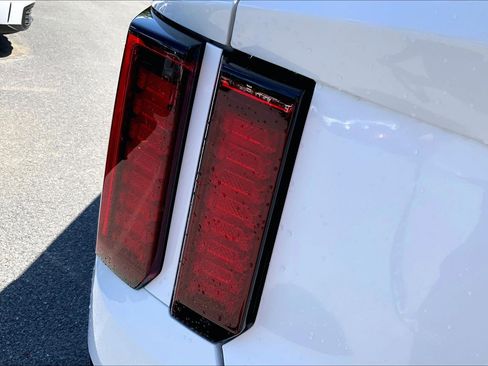 Used 2023 Kia Sorento S w/ Panoramic Sunroof Package FWD image 32